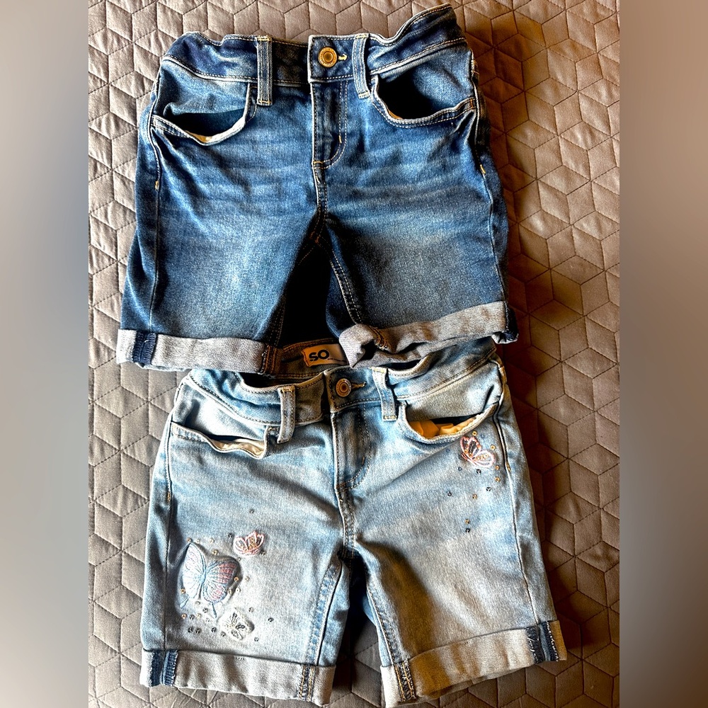 Two for the price of one, Girls jean shorts!